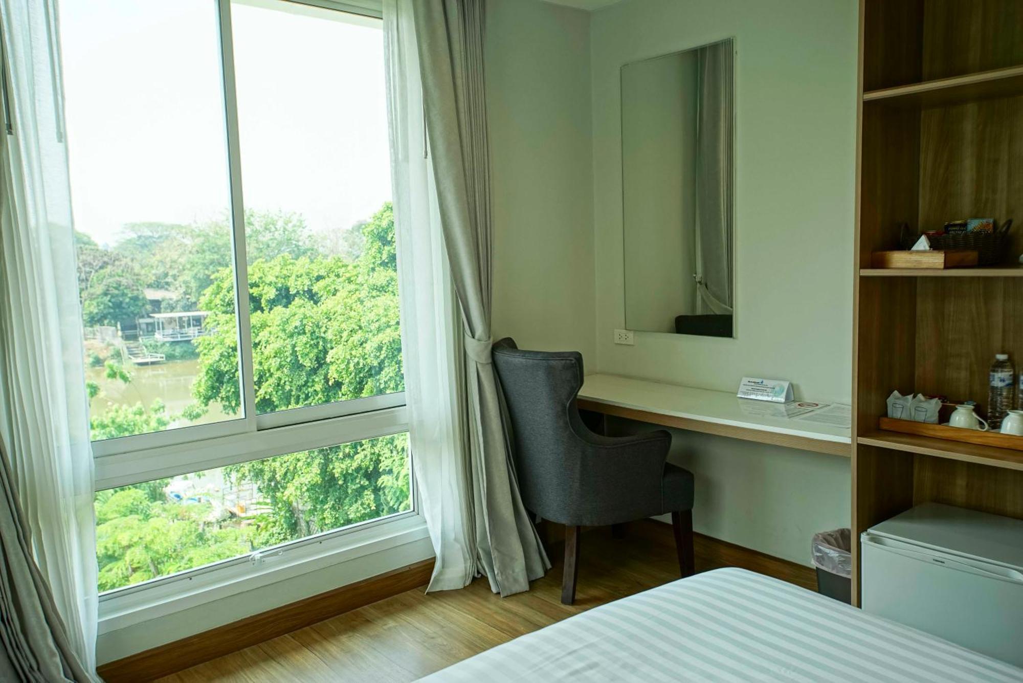 Nantra Chiangmai Riverfront Hotel Chiang Mai Rum bild