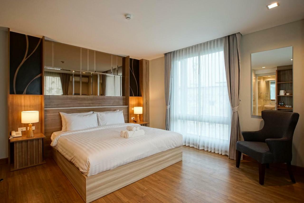 Nantra Chiangmai Riverfront Hotel Chiang Mai Exteriör bild