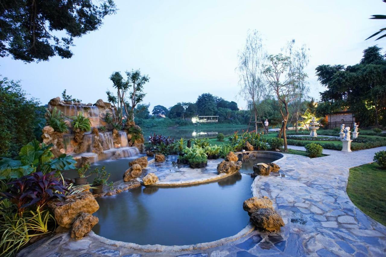 Nantra Chiangmai Riverfront Hotel Chiang Mai Exteriör bild