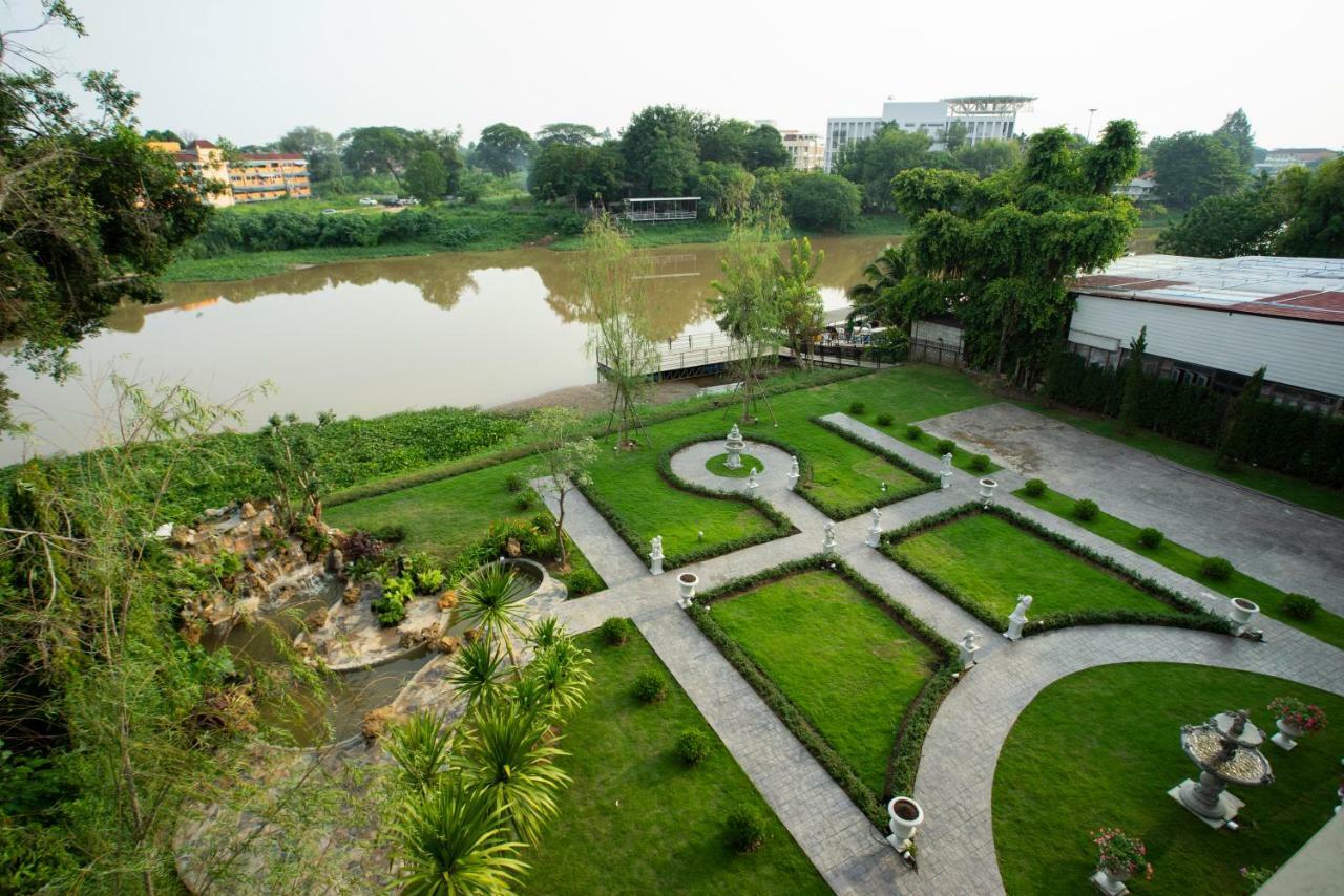 Nantra Chiangmai Riverfront Hotel Chiang Mai Exteriör bild